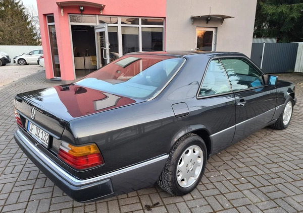 Mercedes-Benz Klasa E cena 59900 przebieg: 110000, rok produkcji 1992 z Mielec małe 254